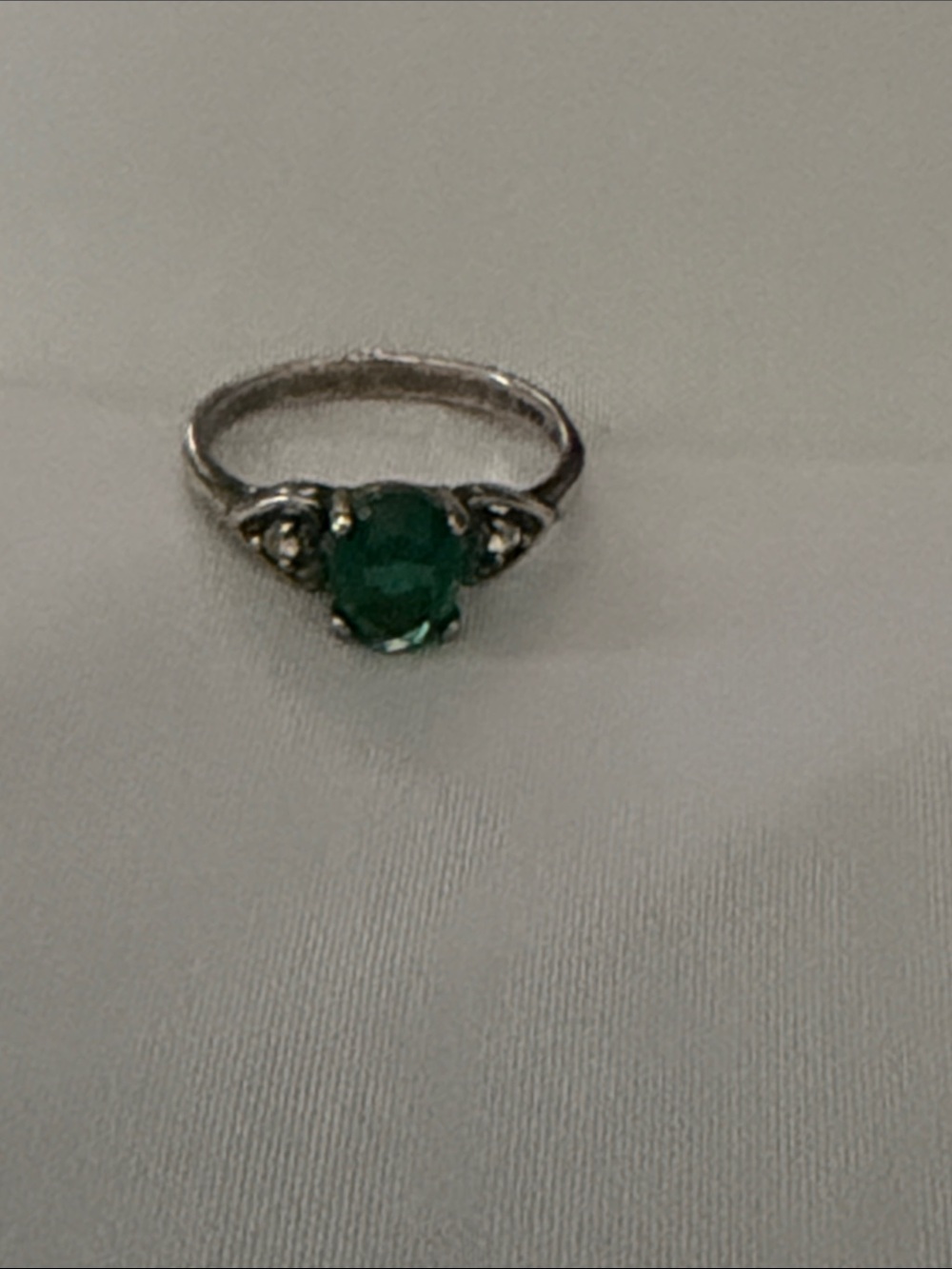 Emerald Green Round Solitaire Ring - Women Jewelry